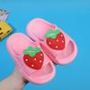 Sandalias y Pantuflas Infantiles de Dibujos Animados para Niñas y Niños para el Hogar y el Exterior Lindas Antideslizantes Zapatos de Fresa para Niños Resistentes al Desgaste