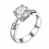 Anillo de Moissanita Libro Rojo Rápido Transfronterizo Anillo Clásico de Seis Garras para Mujer 1 quilate Suministro en Vivo