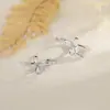 Brincos de zircônia em formato de laço de fita estilo balé, doces e românticos, um item popular no Xiaohongshu, argolas cravejadas de diamantes, requintadas e luxuosas