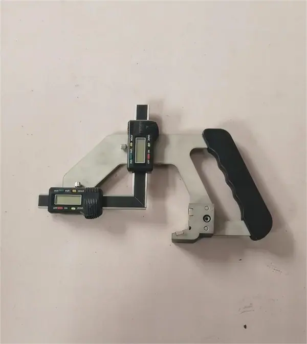 钢轨磨耗测量器.jpg