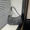 Bolsa Tendência Personalizada Fosca 2026 Nova Elegante Simples de Ombro com Textura da Moda, Bolsa Pequena Quadrada Transversal de Axila