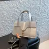 Verano 2026 Clásico Elegante y de Gama Alta Nuevo Estilo Lujo Ligero Moda Versátil Bolso de Hombro Cruzado para Viajar