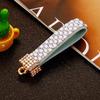 LLavero de metal con forma de cuerda de taladro y diamantes engastados a mano para coche, bonito colgante para bolso de mujer, llavero, anillo, accesorios de cuerda tejida