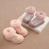 Botas de Nieve para Niñas Zapatos de Algodón para Niños 2026 Nuevo Estilo de Invierno Botas con Forro de Terciopelo Espeso Estilo Otoño e Invierno para Bebé