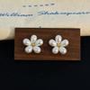 Pendientes de flores de perla retro francesas, diseño de nicho femenino, temperamento simple, pendientes de alta gama que combinan con todo, pendientes de moda