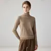 Novo modelo de outono 100% cashmere puro, blusa base, malha feminina de gola alta lisa, suéter quente sem costura