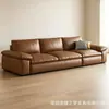 Sofá retro minimalista de cuero encerado al aceite, diseño simple estilo italiano para salas de estar pequeñas, modelo nuevo, sofá recto de tres plazas de cuero genuino
