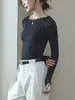 Top base de modal para otoño e invierno, de hombros descubiertos, para mujer, camiseta de manga larga ajustada, top base blanco de estilo simple
