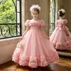Venta al por mayor transfronteriza de vestidos para niñas: hombros descubiertos, tul, voluminoso, estilo capullo de flor, adecuado para actuaciones, desfiles de moda y presentadores; elegante y disponible en stock