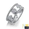 Anillo de Plata S925 con Moissanita de Trébol de Cuatro Hojas para Mujer, Pesa 6 Gramos, Anillo de Lujo Ligero, Diseño de Nicho, Joyería de Mano Versátil al por Mayor