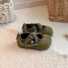Sapatos casuais femininos estilo coreano, com bico dividido falso em couro, Mary Janes com tira cruzada para primavera e outono, sapatos baixos casuais estilo balé