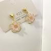 Nuevos pendientes de plata S925 con forma de aguja estilo Mori, con flores huecas frescas, pendientes coreanos sencillos y modernos con un toque de amor para chicas dulces.