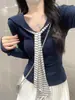 Toma real: Chal a rayas estilo coreano de primavera con cuello en V y cintas de contraste, camiseta top de manga larga juvenil dos en uno para mujer 19571