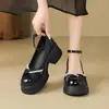Zapatos Mary Jane de nuevo estilo con correa de perlas y hebilla, 2026, tacones altos elegantes para el día a día, versátiles y con estilo, negros para uso en exteriores