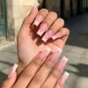 Modelo Más Vendido de Comercio Exterior: Uñas Postizas Rectangulares de Longitud Media, Clásicas Estilo Francés, Suaves, Color Rosa Claro Floral, Dulces y Lindas, Paquete de 24 Piezas, Venta al por Mayor
