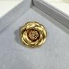 2024 Estilo perfumado Camélia Flor Broche Alto Flor Pin Elegante Couro Francês Corsage Acessórios de Roupas
