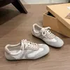 Zapatos casuales de entrenamiento versátiles para mujer, diseño de nicho nuevo, estilo Forrest Gump casual, zapatillas estilo ins, primavera y otoño 2026, alemanes