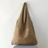 Bolso tejido casual de un solo hombro para debajo del brazo con flores tejidas, nuevo bolso de mano de moda 2025 para ir al trabajo, gran capacidad