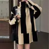 Design Casual Outono/Inverno 2026 Gola Alta Solto Irregular Top Suéter Listrado Elegante e Único Tendência da Moda Feminina