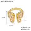 Anillo de mariposa de diseño italiano para mujer, de moda nicho, personalizado, de cobre, chapado en oro, con cola, anillo abierto de moda.