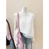 Top de moda branco com design jacquard e gola redonda, novo estilo verão 2026, estiloso, bonito, luxo leve, confortável, sem mangas, tecido escovado