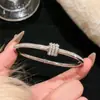Pulsera Completa de Acero de Titanio, Moderna y Versátil, Lujo Ligero, Accesorio de Brazalete Completo de Diamante de Gama Alta, Venta Directa de Fábrica, Sensación de Plata Pura