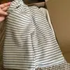 Pantalones casuales a rayas de pierna recta con forro polar para niñas, pantalones deportivos anchos y gruesos de invierno elegantes