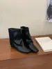 Outono/Inverno 2026 Novo Estilo Europeu Bico Quadrado Salto Bloco Versátil Franzido Botas Femininas Elegantes Aumento Interno de Altura Moda Calça Botas