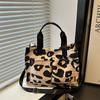 Bolsa Tote de Gran Capacidad para Mujer, Moda Otoño 2026 Nueva Tendencia Versátil Hombro Casual Viaje Cruzada Bolso de Mano