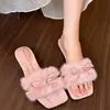 Pantuflas de algodón color nude para usar en exteriores, elegantes y mullidas, estilo francés de nicho nuevo 2026, versátiles para otoño e invierno