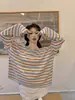 Camiseta de punto a rayas con cuello en V y manga larga estilo coreano, protección solar para mujer, nuevo modelo de primavera y otoño, corte holgado, adelgazante, bloques de color, top de hombro normal