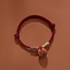 Pulseira de Fio Vermelho com Caroço de Pêssego Segura do Ano Zodiacal para Homens Mulheres Bebês Crianças Amuleto Tecido para Afastar Assustador Velho Madeira de Pêssego Fio de Mão