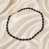 Collar de perlas de alta gama estilo Ins para mujer, estilo retro nicho, nuevo collar, elegante, ligero, de lujo, con cadena para clavícula.