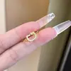 Anel de Ouro Doce da Hello Kitty para Mulheres, Design de Nicho com um Toque de Luxo, Anel da Hello Kitty Versátil e da Moda, Ajustável