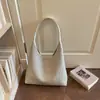 Bolsa de ombro grande com padrão trançado de moda retrô para mulheres, novo modelo de verão 2026, bolsa de axila, bolsa de mão simples para mulheres