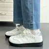 Zapatos de entrenamiento alemanes de cordones planos estilo coreano para mujer, nueva colección otoño 2026, zapatillas casuales transpirables, zapatos blancos versátiles