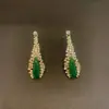 Colección de Joyería Vintage de Qingdao, Moda de Lujo Ligero de Nicho de Alta Gama, Accesorios de Mano Versátiles Estilo Palacio para Mujeres