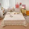 Conjunto de colcha de renda francesa de luxo, quatro peças, design A/B dupla face, colcha acolchoada espessa, fronha e capa de edredom, para cama de casa