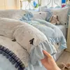 Juego de Cama Grueso de Terciopelo de Leche Estampado de Invierno de Cuatro Piezas, Funda de Edredón de Forro Polar de Alto Peso, Sábana, Ropa de Cama