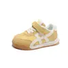 Zapatos deportivos para niños 2026, zapatillas para bebés, zapatos de otoño para bebés, zapatos de tabla, zapatos para caminar, transpirables, antideslizantes, suaves, diseño de una sola pieza
