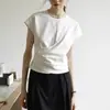 Camiseta Feminina de Design Único para Afinar a Cintura, Gola Redonda, Manga Curta, Estilo Verão, Ombro Regular, Ajuste Slim, Top Versátil e Estiloso
