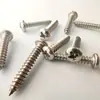 Parafuso autoatarraxante de cabeça chata cruzada de aço inoxidável 304 M1-M1.8 parafuso miniatura de precisão parafuso de cauda pontiaguda