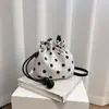 2026 Nuevo Bolso Cruzado de Hombro para Mujer de Lino Transpirable con Lunares de Lujo Ligero Versátil Bolso de Viaje Moda de Estilo Nicho
