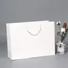 Bolsa Tote para Óculos Saco de Papel Espesso Grande Papel A3A4 Cartão Branco tamanho pequeno Bolsa de Presente Bolsa para Roupas Saco de Papel para Compras em estoque