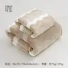 Toalha Xiangfeng de Veludo Coral para Rosto, Absorvente, Cor Gradiente Ondulada, Uso Doméstico para Adultos, Macia, Venda por Atacado
