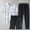 Traje de Verano de Seda Helada de Manga Corta para Papá 2026 Nuevo Traje Deportivo para Edad Media y Mayores Ropa de Verano para el Día del Padre