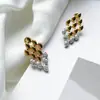 Brincos Europeus e Americanos de Diamante Dupla Cor Vazados Atmosféricos Moda Tendência Nicho Geométricos Zircônia Brilho Super Luxo para Mulheres
