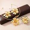 Moda Europea y Americana Transfronteriza Personalidad Sencilla Flor Tridimensional Gargantilla Pendientes Anillo Set de Múltiples Piezas Accesorios Versátiles Diarios