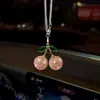Colgante de Cereza Metálica con Pedrería Transfronterizo para Coche, Cereza de Arcilla con Pedrería Completa, Adorno Colgante para Decoración de Espejo Retrovisor Interior de Coche