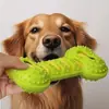 Brinquedo de cachorro que faz barulho, osso de borracha resistente à mastigação, para Golden Retrievers, Border Collies e cães grandes, um brinquedo de estimação auto-entretenedor para aliviar o tédio
